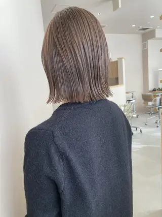 カラー 平尾✨透明感カラー ✨イノセントヘアのヘアスタイル