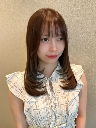 セミロング カラー BELLE by revo 山口 か乃のヘアスタイル