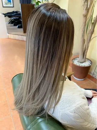 ロング カラー 石井 佑樹のヘアスタイル