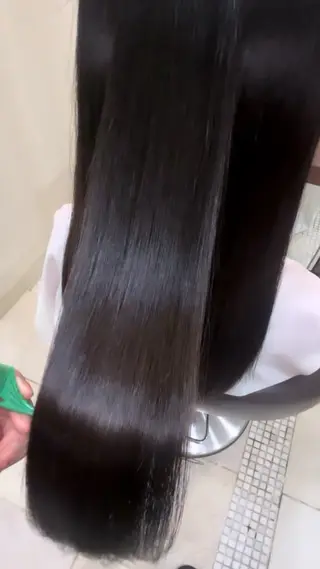 ロング うるツヤ✧︎*。 ひなちのヘアスタイル