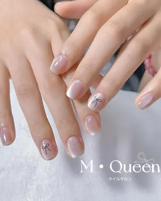 ネイル MQueen ネイルサロンマルのネイルデザイン
