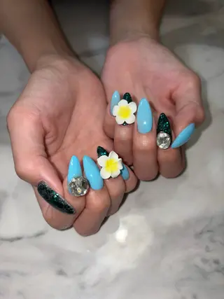 ネイル nailroom sb𓈒𓂂𓏸のネイルデザイン