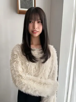 セミロング カラー 【韓国レイヤー特化 ハッシュカット】のヘアスタイル