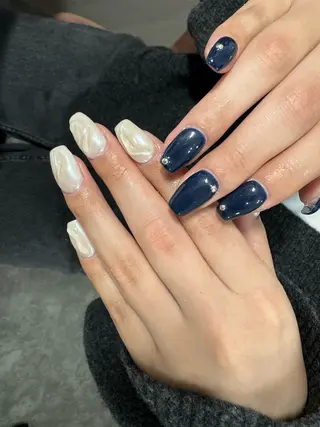 ネイル LAVISH 大和店 emi・:*+のネイルデザイン