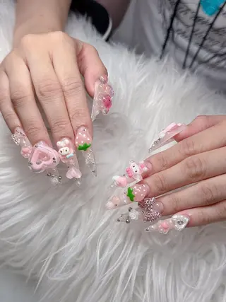 ネイル Lee Nailsのネイルデザイン