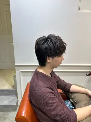 ショート カラー パーマ メンズ 新谷 虎太郎のヘアスタイル