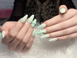 ネイル Genie Mika Nailsのネイルデザイン