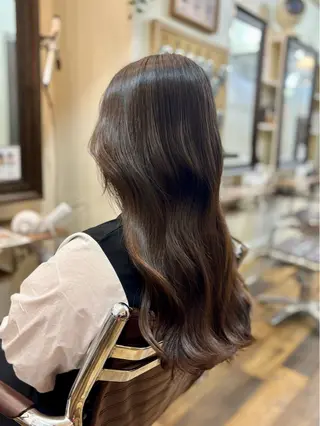 ロング カラー 髪質改善🫧艶カラー 🫧💙佐藤真優のヘアスタイル