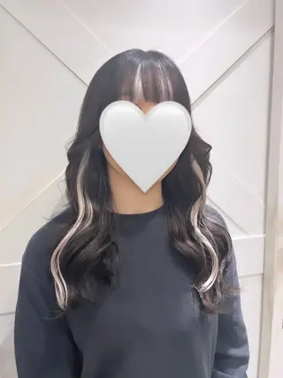 ハイトーンカラー シールエクステのヘアスタイル