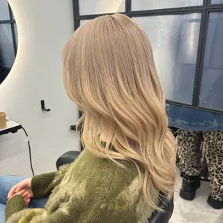 ロング カラー Ren. 🦋デザインカラーのヘアスタイル