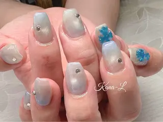 ネイル 芦辺 香奈のネイルデザイン