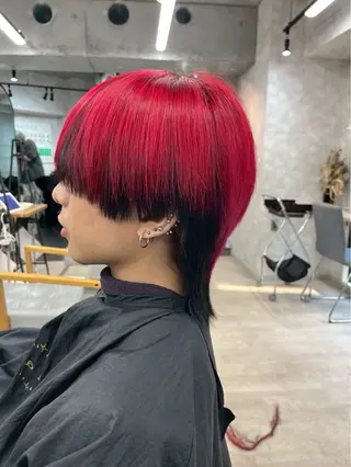 ショート 🩷アニメカラー🩵 mihoのヘアスタイル