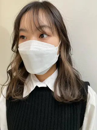 ロング サトウ ナナのヘアスタイル