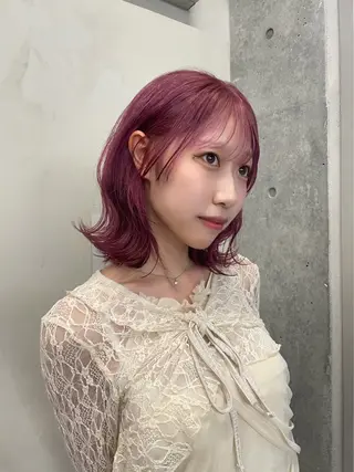 ミディアム カラー 小澤 わかなのヘアスタイル