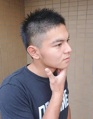 メンズ ヨシザワ ユウトのヘアスタイル