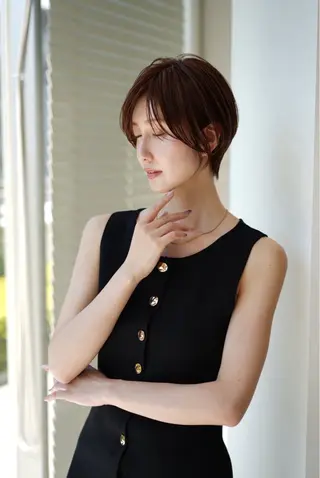 ショート カラー 八幡 空乃のヘアスタイル