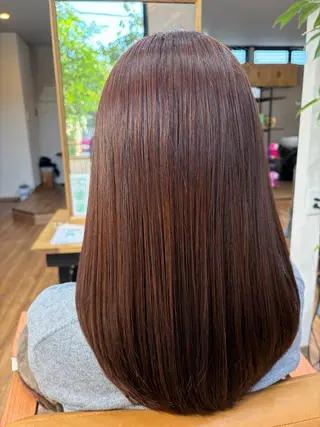 ミディアム 岡野 香那のヘアスタイル