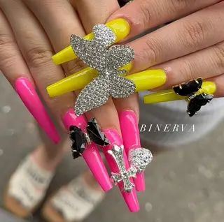 ロング BINERVA nail salonのネイルデザイン