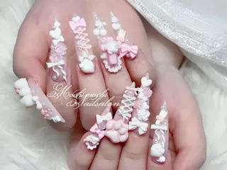 ネイル 🎀Reina🎀 長さ出し新宿のネイルデザイン
