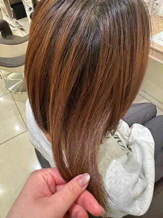 セミロング カラー Miyu🦄ash カット/まつげのヘアスタイル