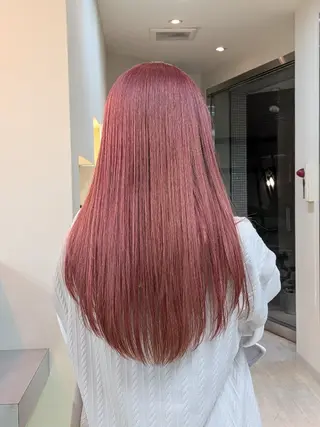 ロング 佐藤 郁のヘアスタイル