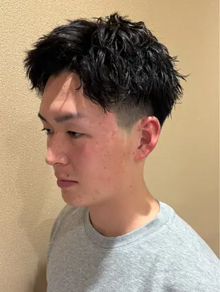 ショート 勝 愛未菜のヘアスタイル