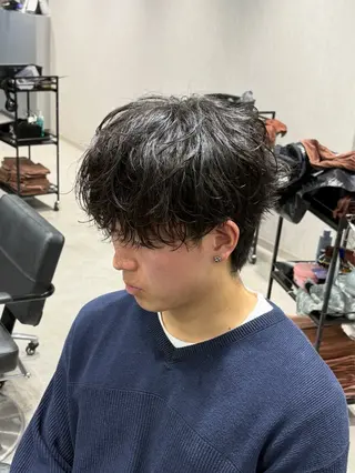 ショート パーマ メンズ 【シャドウパーマ センターパート】義心のヘアスタイル