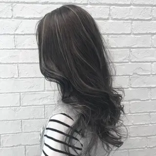 セミロング カラー 【透明感、艶髪】西村 有司のヘアスタイル