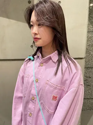 ミディアム 大角 実希のヘアスタイル