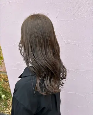 ロング カラー 透明感カラー/ レイヤー/ユウユのヘアスタイル