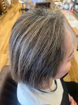 カラー 小野寺 絵理香のヘアスタイル