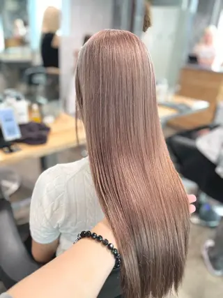 ロング カラー ハイトーンカラー 🦄レイヤーカットのヘアスタイル