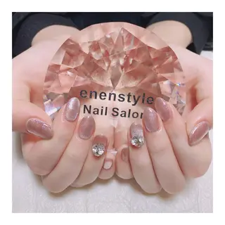 ミディアム ネイル 🐾enen style 🐾のネイルデザイン