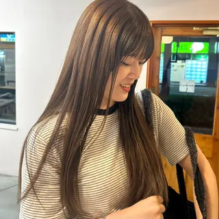 ロング カラー MUKU リカのヘアスタイル