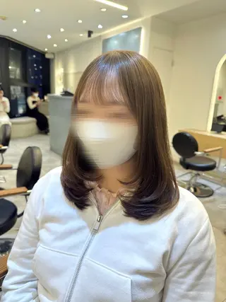 ミディアム カラー 岩戸優奈💗盛れる 前髪/透明感カラーのヘアスタイル