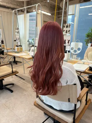 ロング 艶感カラー🫧‪三浦 衣織のヘアスタイル
