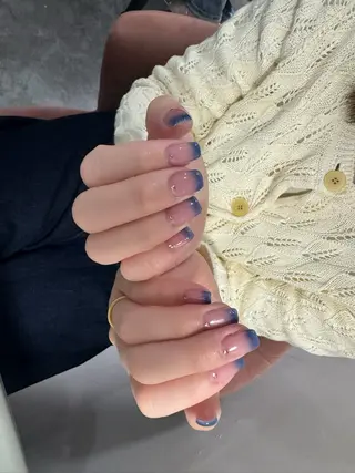 ネイル LAVISH 大和店 emi・:*+のネイルデザイン