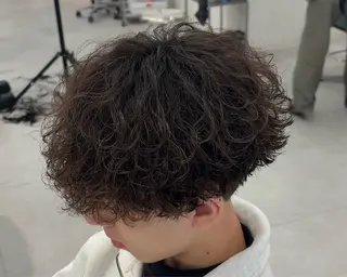 ショート パーマ メンズ 小山内 陸のヘアスタイル
