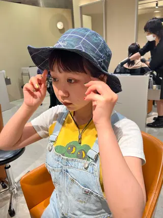ショート カラー レイヤーカット NERO加藤木麻彩のヘアスタイル