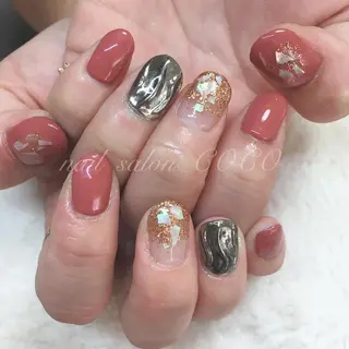 ロング カラー パーマ ヘアアレンジ キッズ ネイル マツエク・マツパ nail Berunaのネイルデザイン