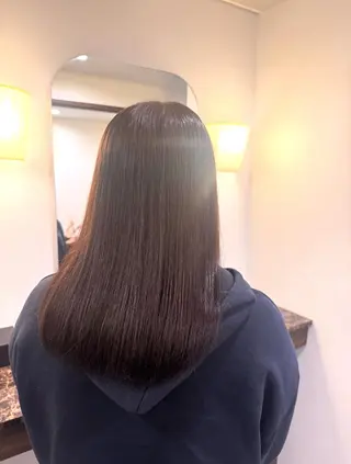 セミロング カラー Ako  カット・ 縮毛矯正モデル募集のヘアスタイル