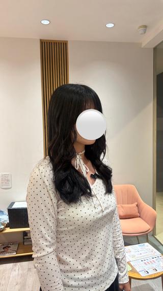 セミロング RosierBleu 中山のヘアスタイル