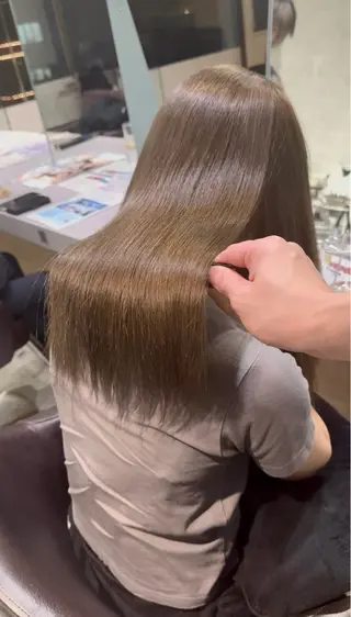ミディアム 札幌／縮毛矯正 髪質改善／珠羽のヘアスタイル