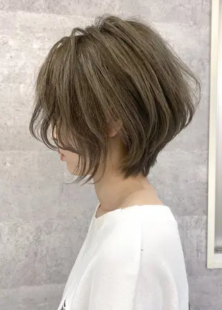 ショート ♡似合わせ ♡ハイトーン♡のヘアスタイル