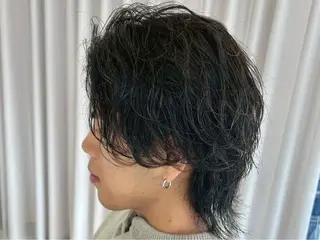 ミディアム センターパート 韓国ヘア・綾也のヘアスタイル