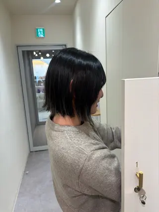 ショート レイヤー/ボブ/暗髪 透明感カラーChieのヘアスタイル
