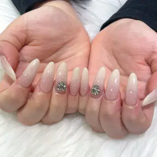 ネイル Anurea HARUKA🌸のネイルデザイン