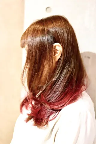 ミディアム カラー アドミラルYoshi oのヘアスタイル