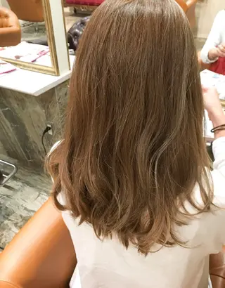 カラー 塚本 昂のヘアスタイル