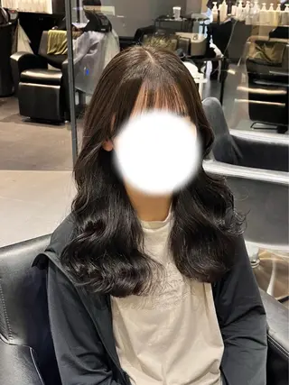 セミロング 山下 とよかのヘアスタイル